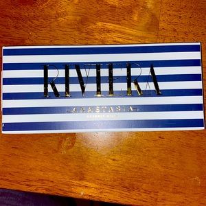 Riviera Anastasia Pallet